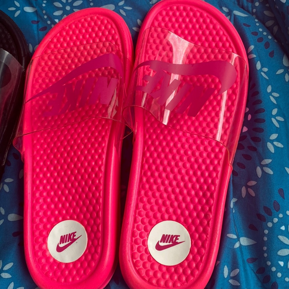 Nike slides